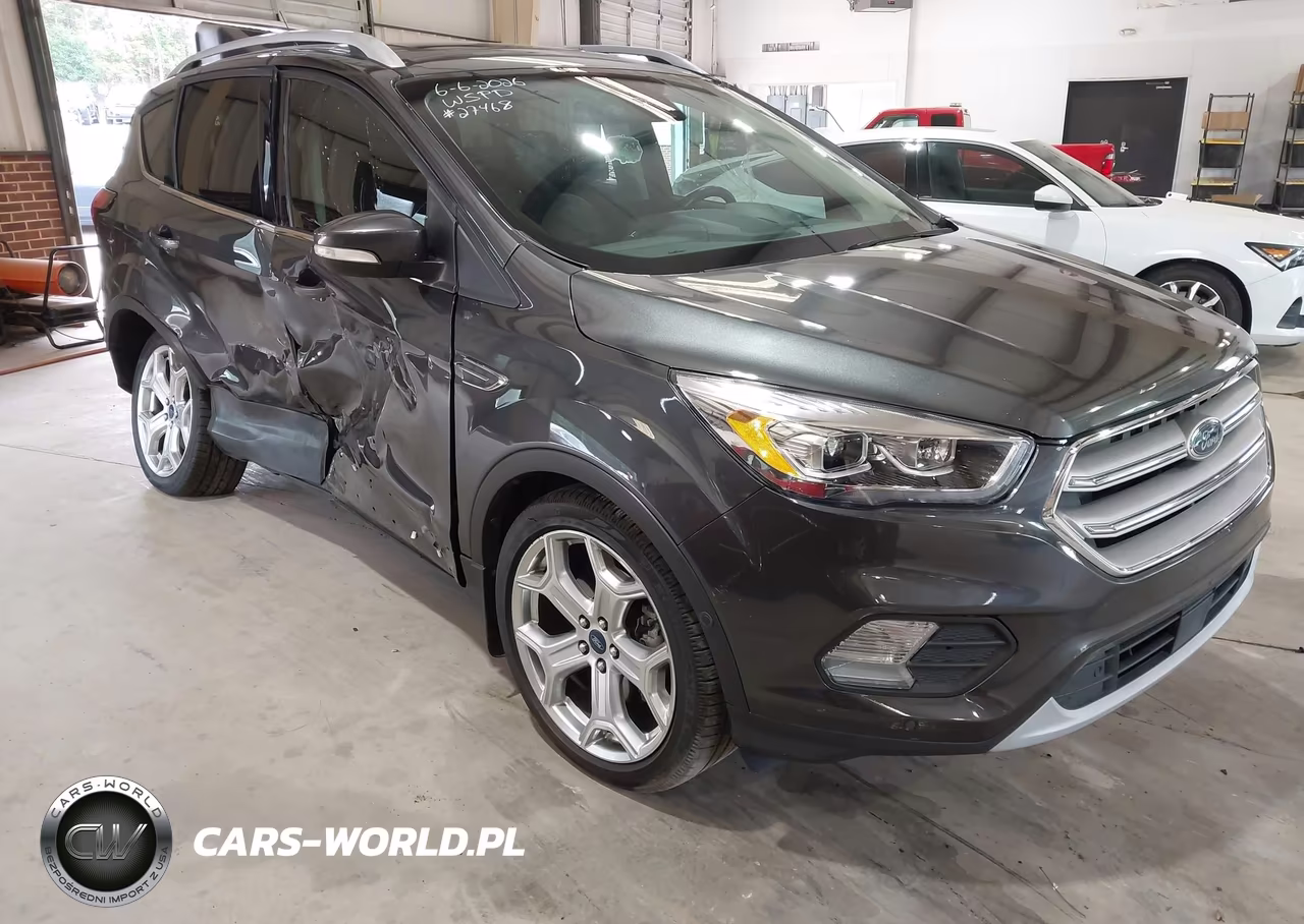 2019 Ford Escape Titanium – zdjęcie 1 z 17