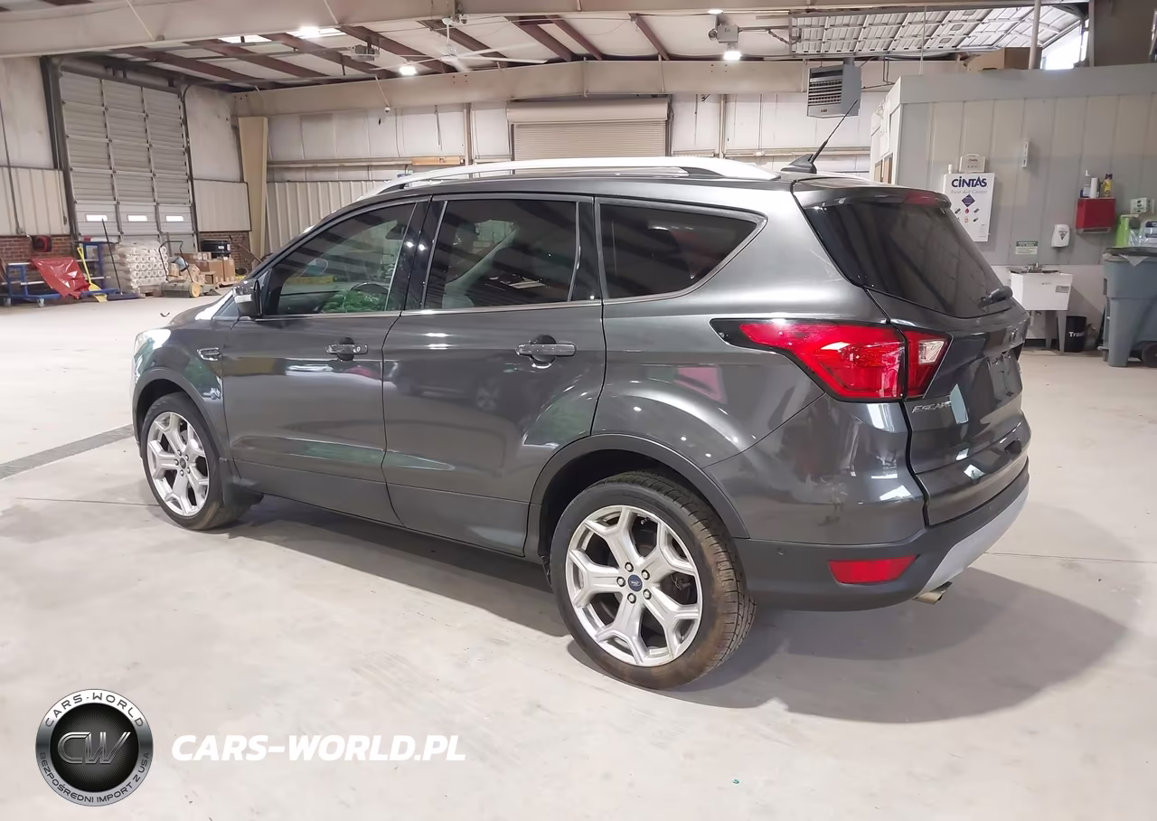 2019 Ford Escape Titanium VIN:1FMCU0J91KUA10607 - 3