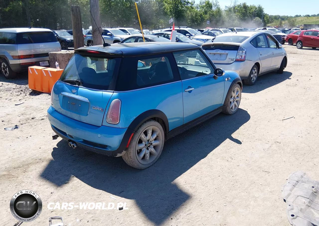 2005 Mini Cooper S VIN:WMWRE33445TD93371 - 4