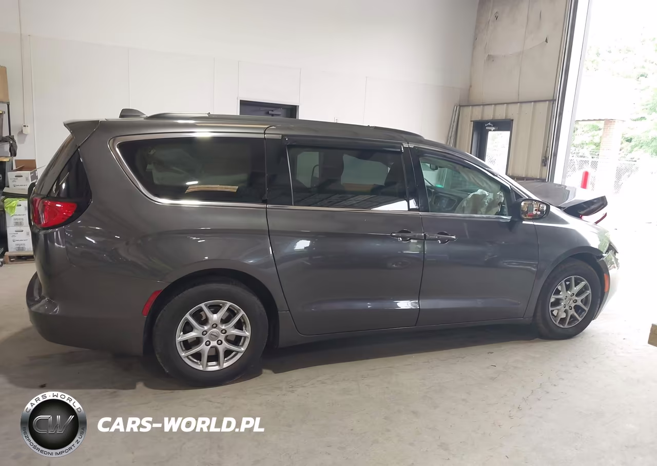 2021 Chrysler Voyager Lxi VIN:2C4RC1DG1MR509327 - 13