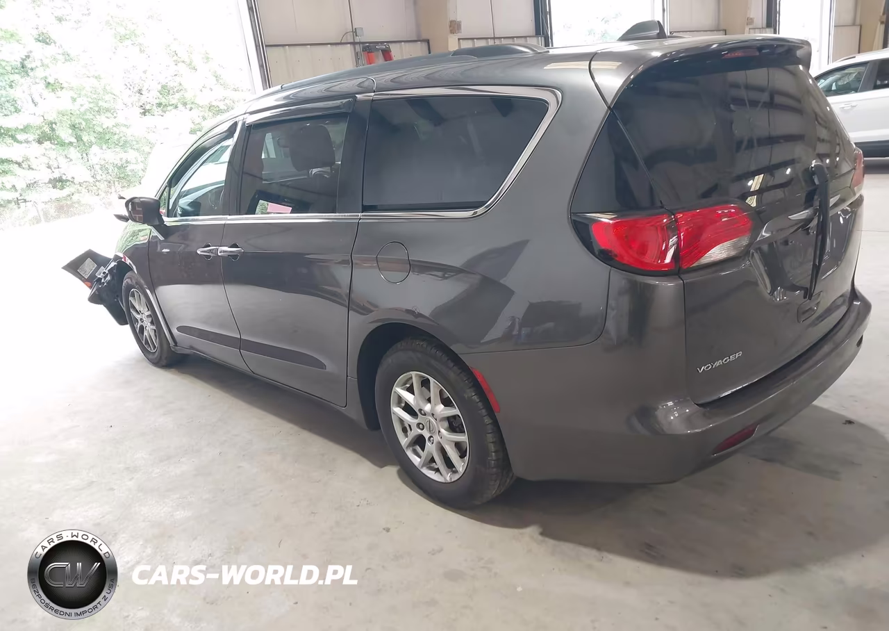 2021 Chrysler Voyager Lxi VIN:2C4RC1DG1MR509327 - 3