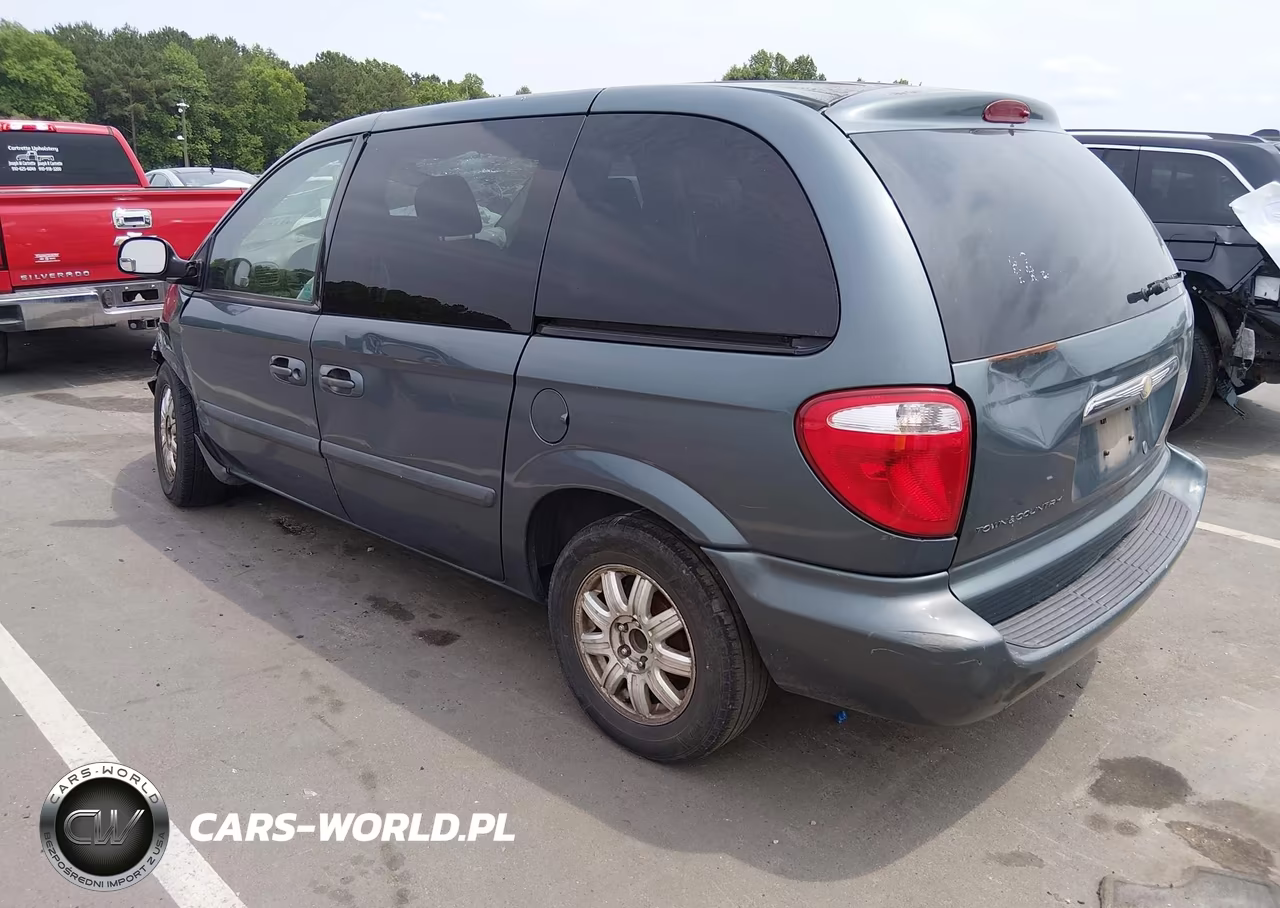 2006 Chrysler Town & Country VIN:1A4GP45R26B645233 - 3