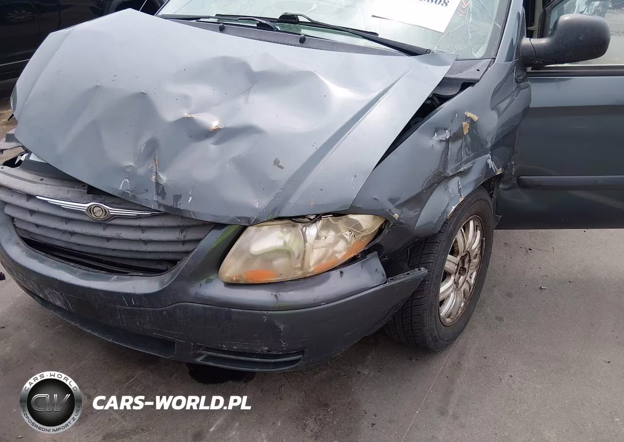 2006 Chrysler Town & Country VIN:1A4GP45R26B645233 - 6