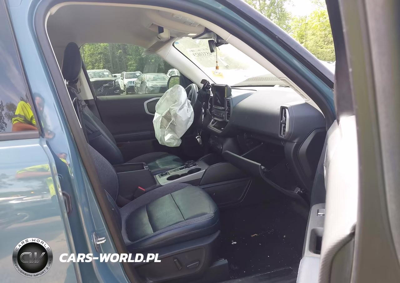 2021 Ford Bronco Sport Outer Banks VIN:3FMCR9C69MRB14233 - 5