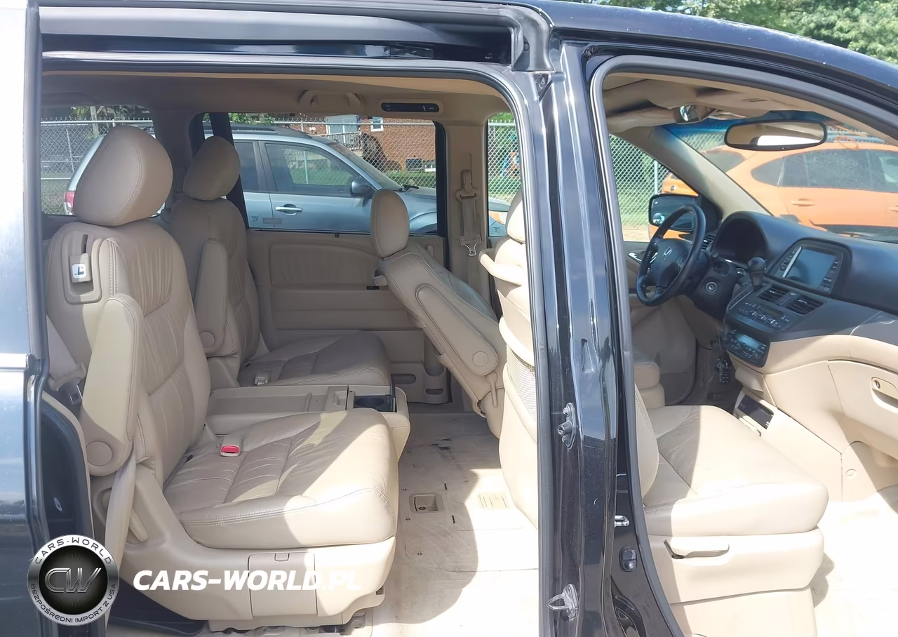 2007 Honda Odyssey Touring VIN:5FNRL38817B070788 - 8