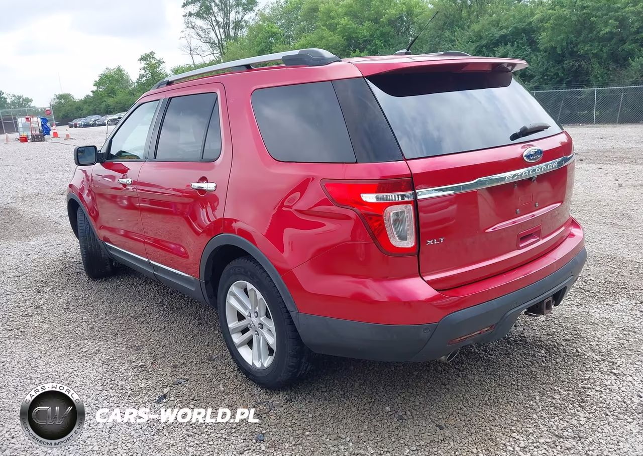 2012 Ford Explorer Xlt VIN:1FMHK7D85CGA16157 - 3