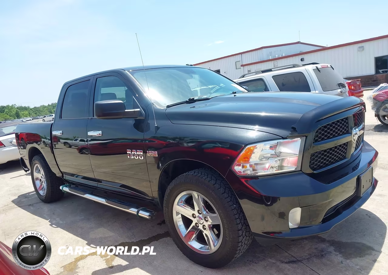 2017 Ram 1500 Express 4X4 5'7 Box VIN:3C6RR7KT5HG607975 - 13