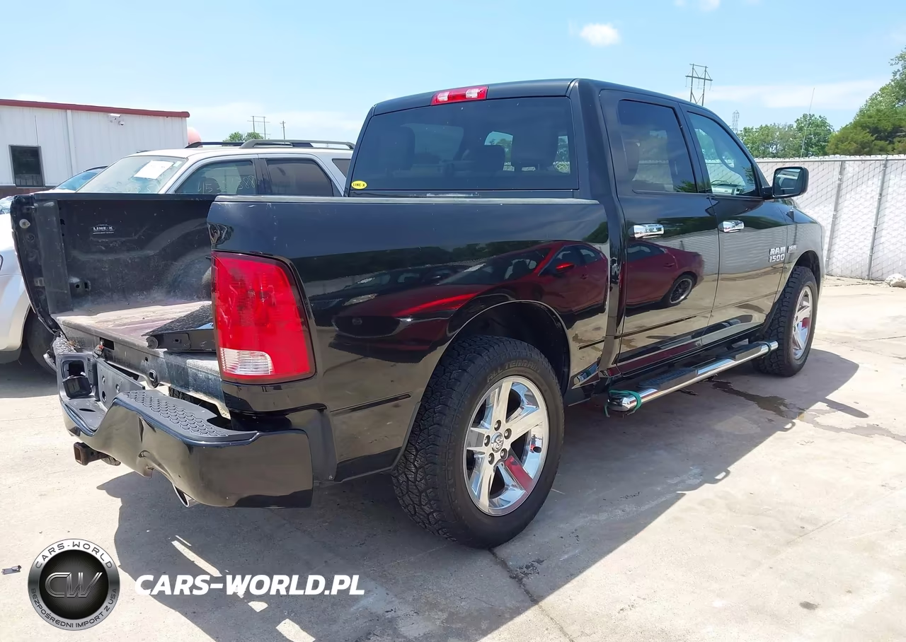 2017 Ram 1500 Express 4X4 5'7 Box VIN:3C6RR7KT5HG607975 - 4