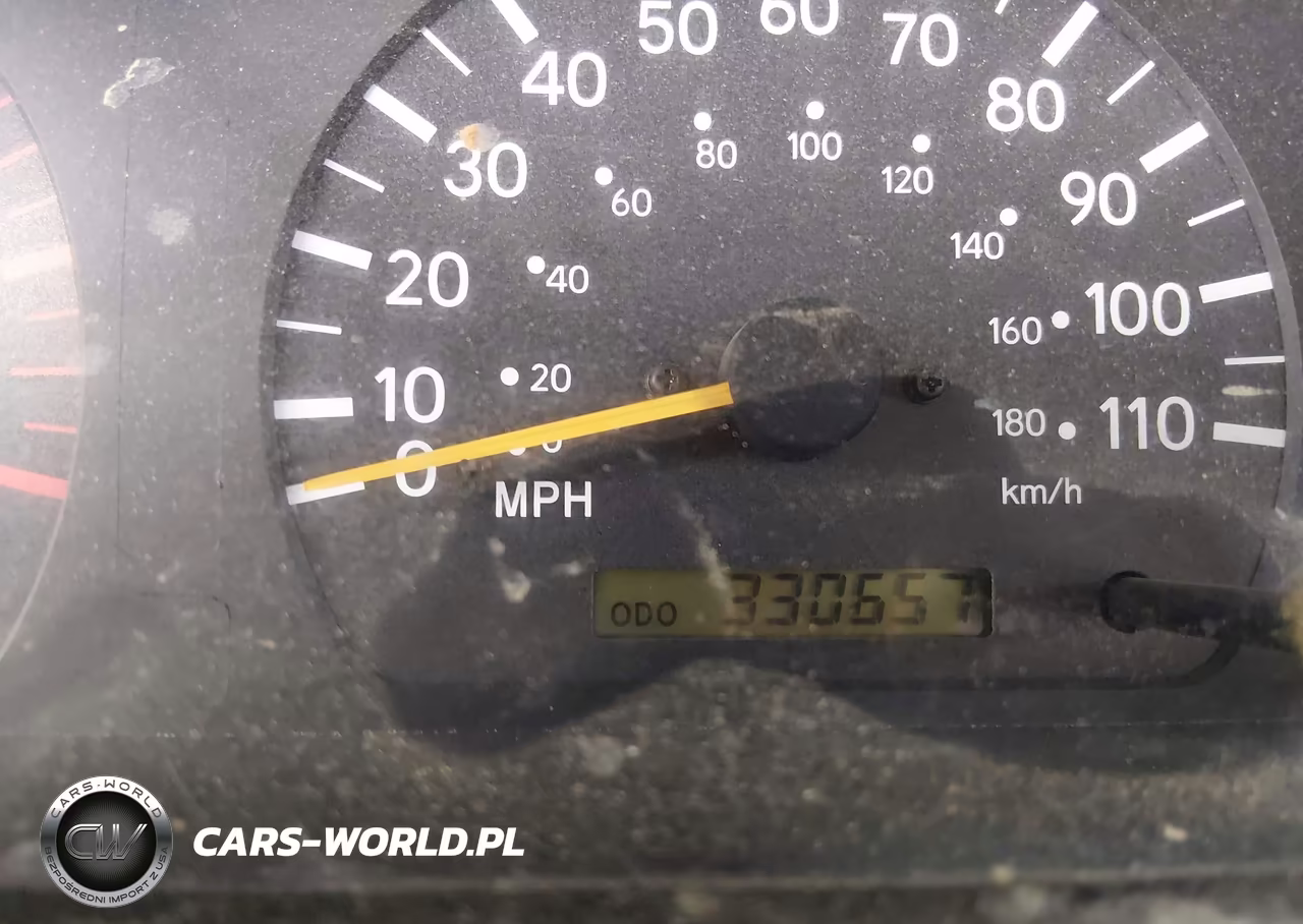 1999 Toyota Tacoma VIN:4TAWN72N8XZ550660 - 7