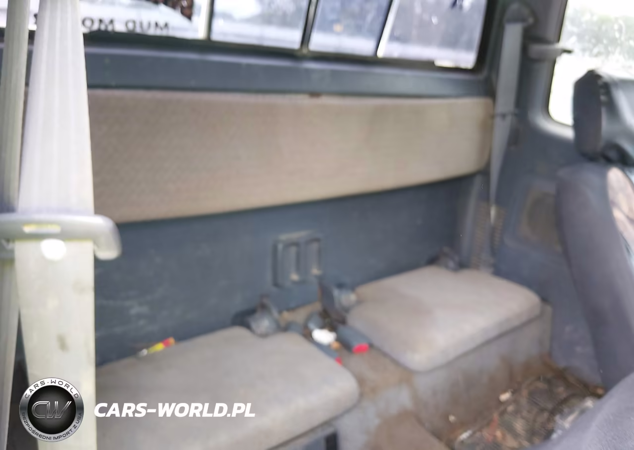 1999 Toyota Tacoma VIN:4TAWN72N8XZ550660 - 8