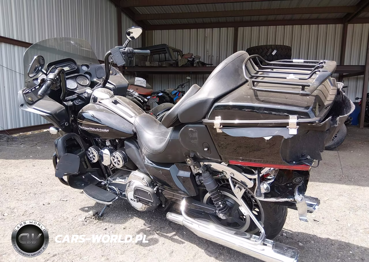 2013 Harley-Davidson Fltru Road Glide Ultra VIN:1HD1KGM16DB628647 - 3