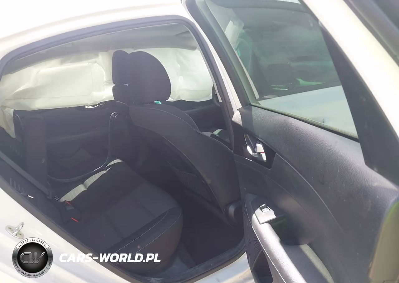 2019 Kia Forte S VIN:3KPF34AD3KE013569 - 8