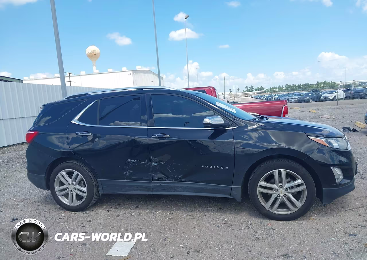 2018 Chevrolet Equinox Premier VIN:2GNAXMEV2J6142636 - 12
