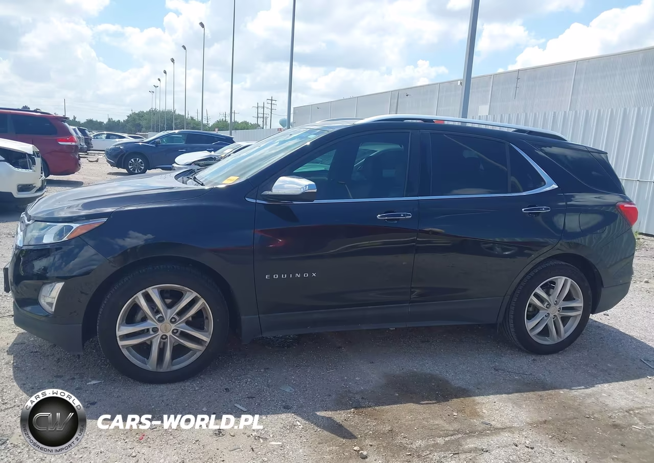 2018 Chevrolet Equinox Premier VIN:2GNAXMEV2J6142636 - 13