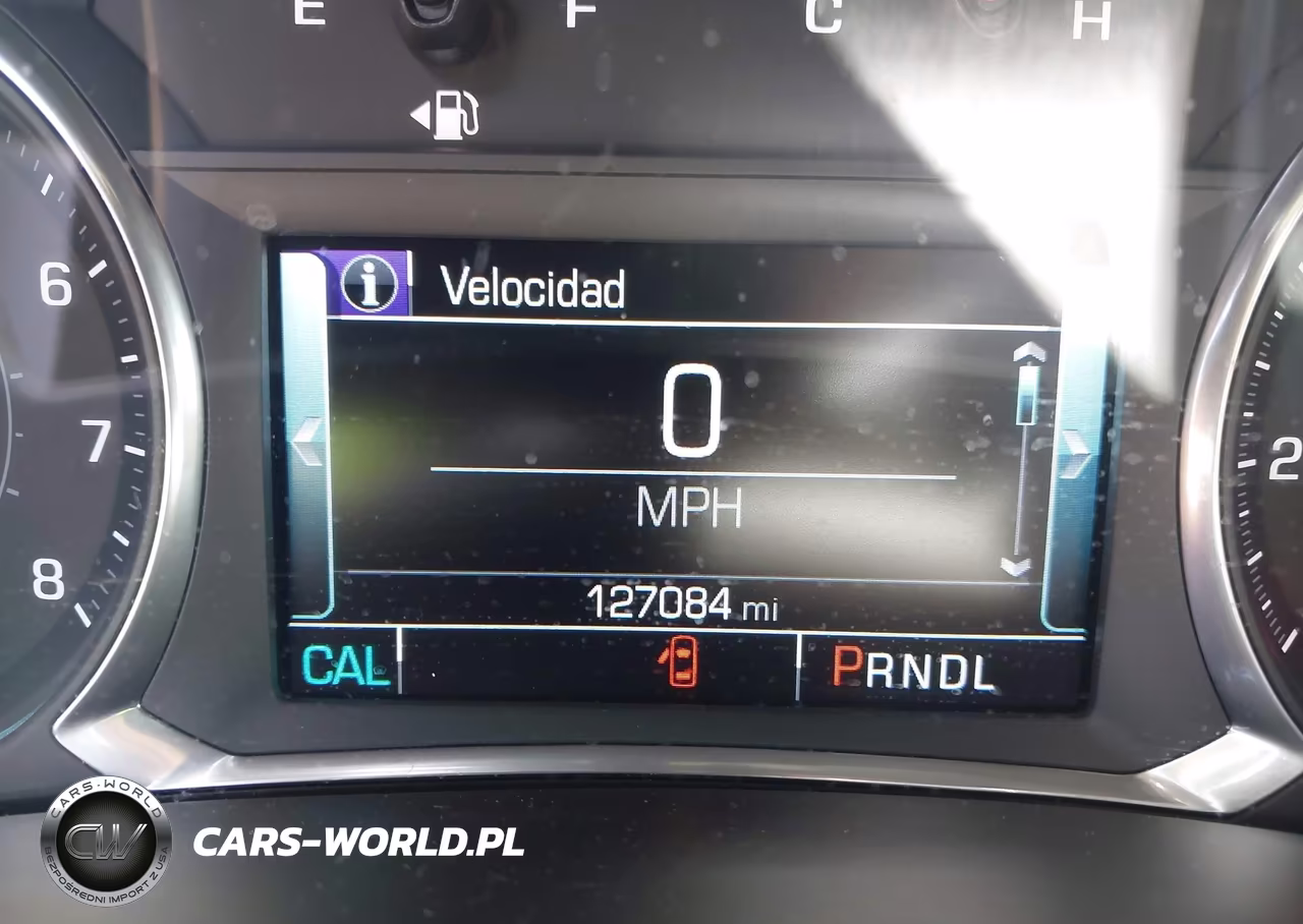 2018 Chevrolet Equinox Premier VIN:2GNAXMEV2J6142636 - 14
