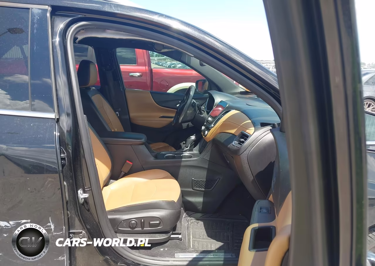 2018 Chevrolet Equinox Premier VIN:2GNAXMEV2J6142636 - 5