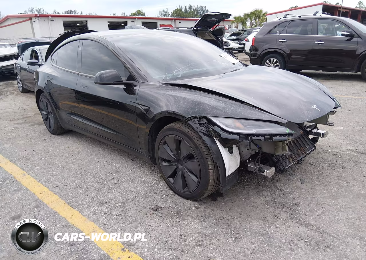2025 Tesla Model 3 – zdjęcie 1 z 16