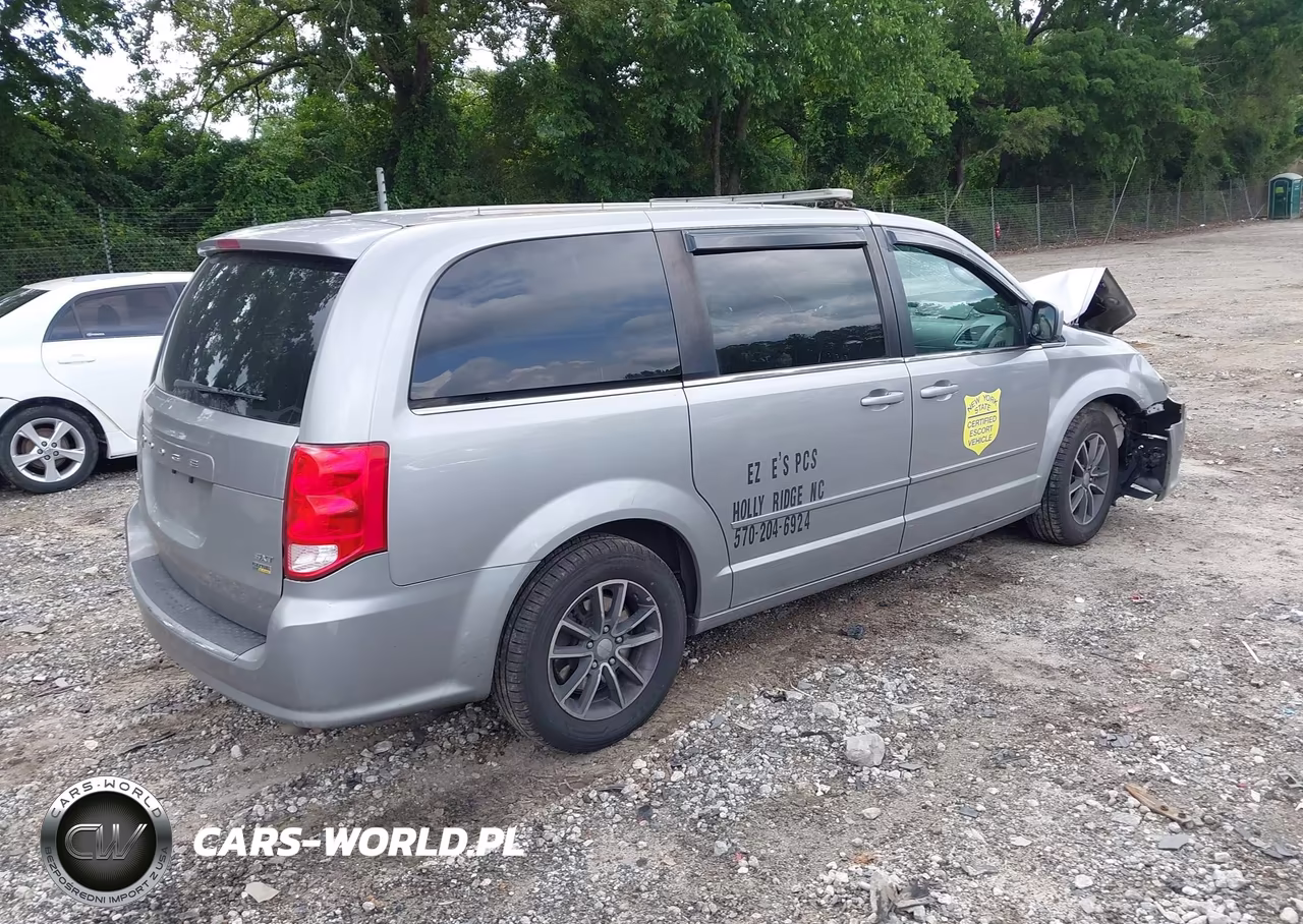 2017 Dodge Grand Caravan Sxt VIN:2C4RDGCG2HR600131 - 4
