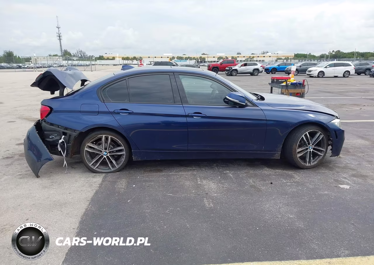 2017 BMW 320 I VIN:WBA8E1G51HNU14928 - 13