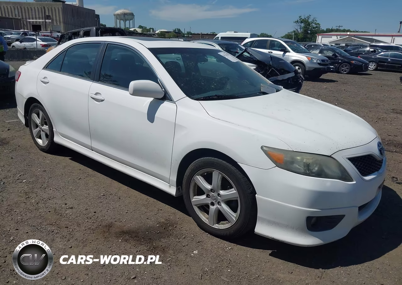 2011 Toyota Camry Se – zdjęcie 1 z 12