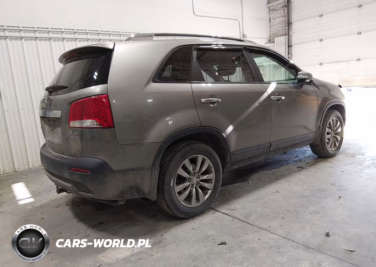2011 Kia Sorento Ex V6 VIN:5XYKUDA29BG114175 - 4