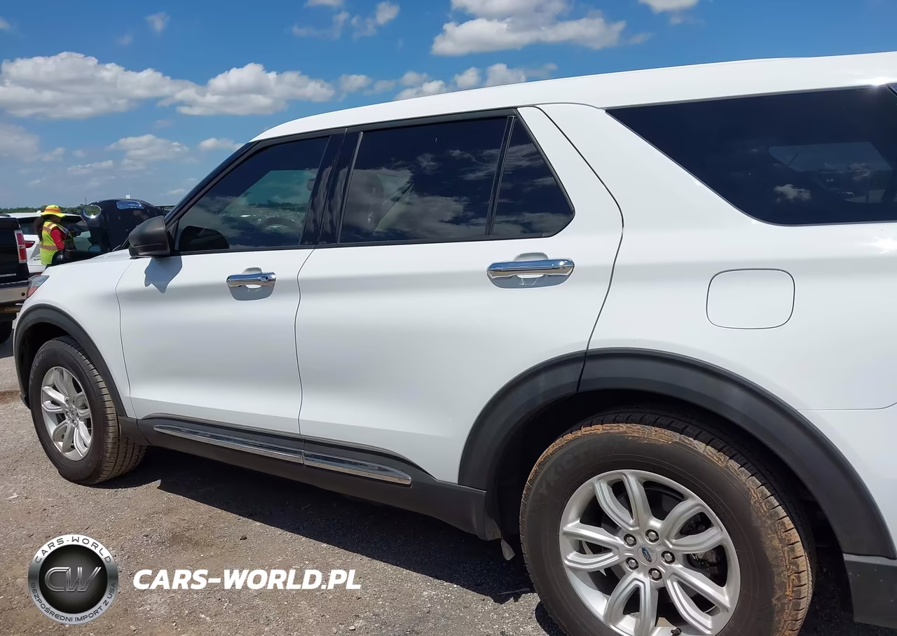 2021 Ford Explorer VIN:1FMSK7BH2MGA15266 - 14