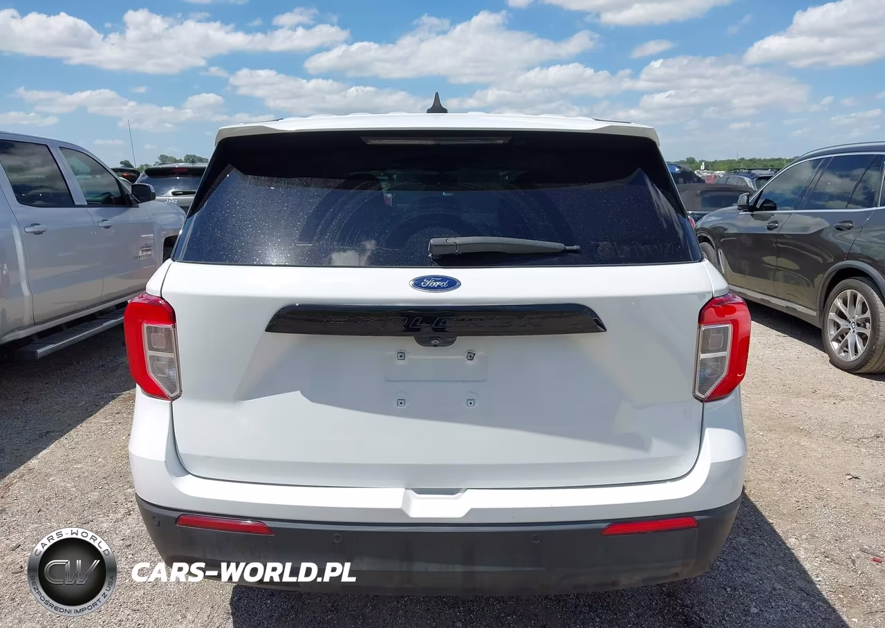 2021 Ford Explorer VIN:1FMSK7BH2MGA15266 - 16