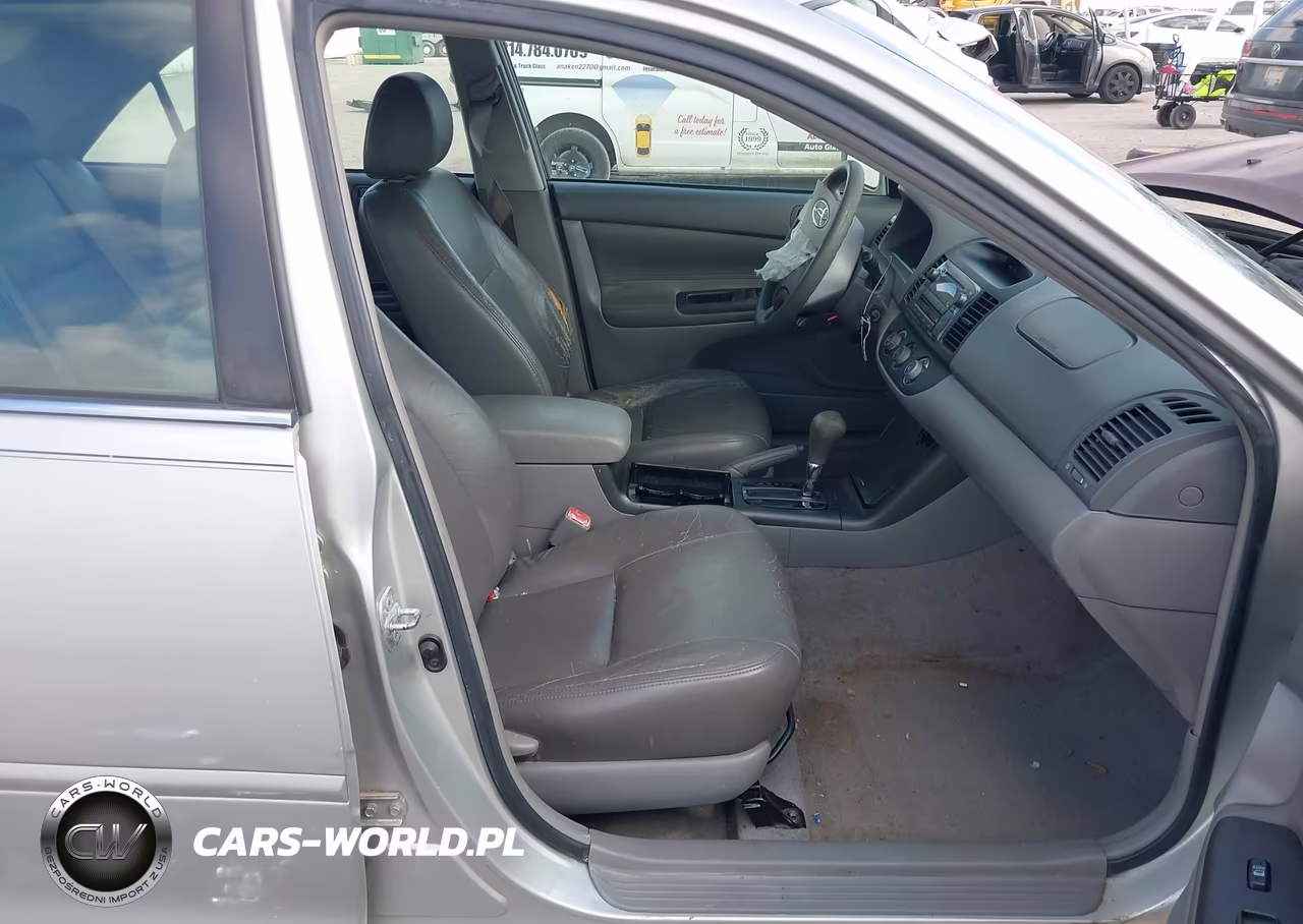 2005 Toyota Camry Le VIN:4T1BE32K65U055557 - 5