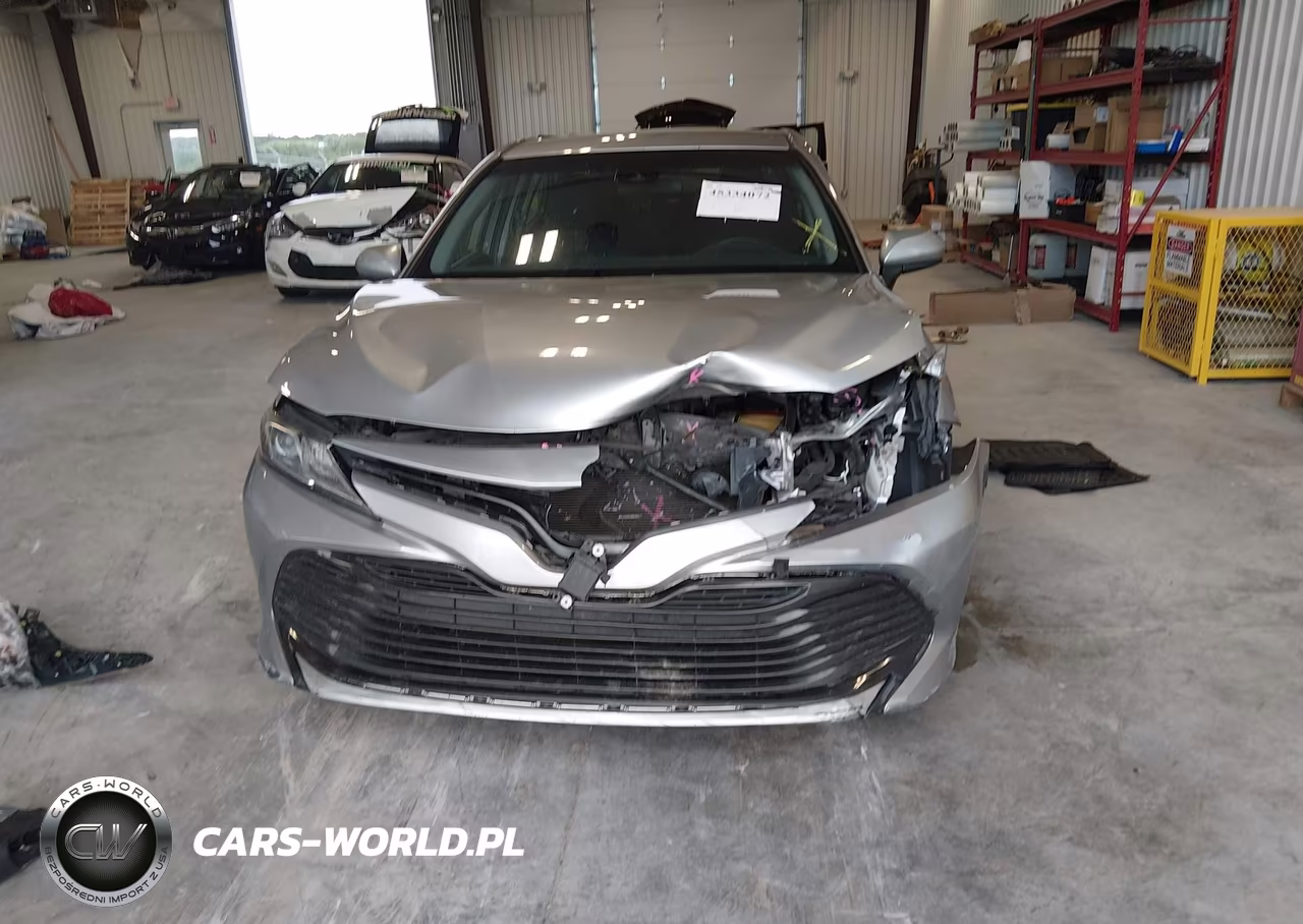 2018 Toyota Camry Le VIN:4T1B11HK9JU567167 - 6