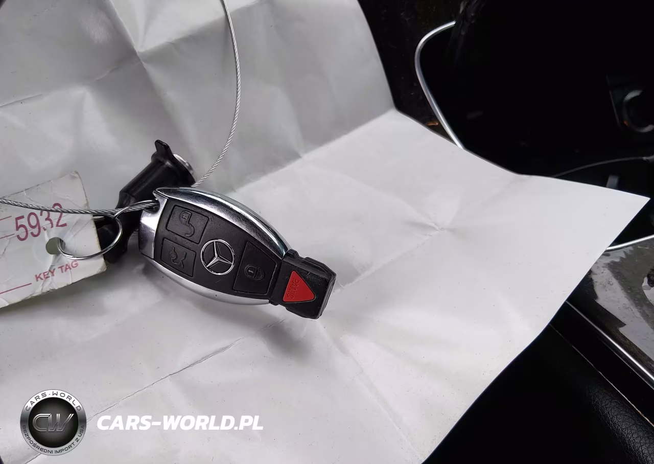 2018 Mercedes-Benz C 300 4Matic VIN:WDDWF4KB4JR413637 - 11