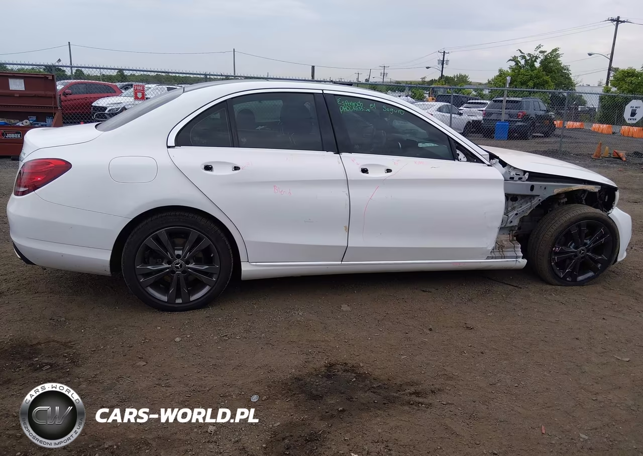 2018 Mercedes-Benz C 300 4Matic VIN:WDDWF4KB4JR413637 - 13