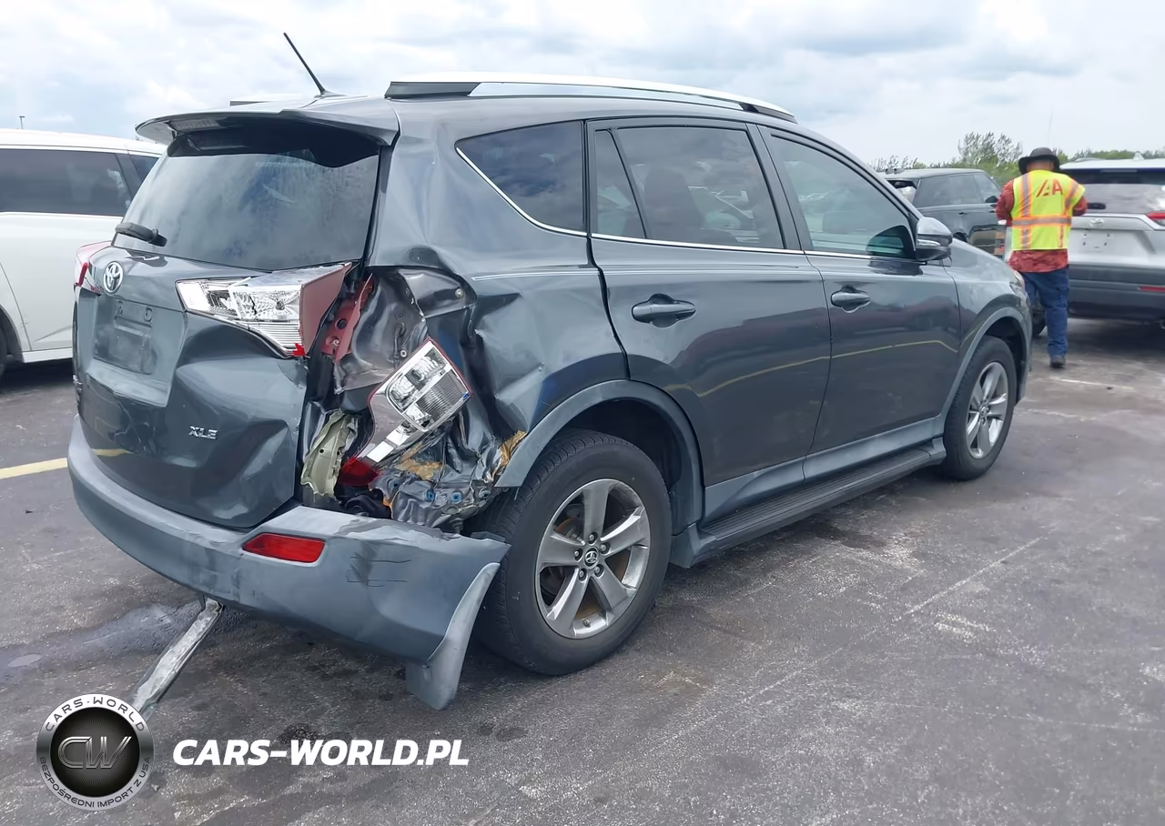 2015 Toyota Rav4 Xle VIN:2T3WFREV2FW198408 - 4