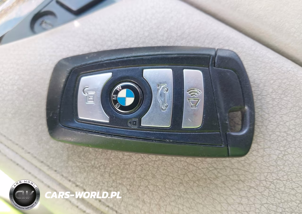 2012 BMW 535I xDrive VIN:WBAFU7C53CDU58656 - 11