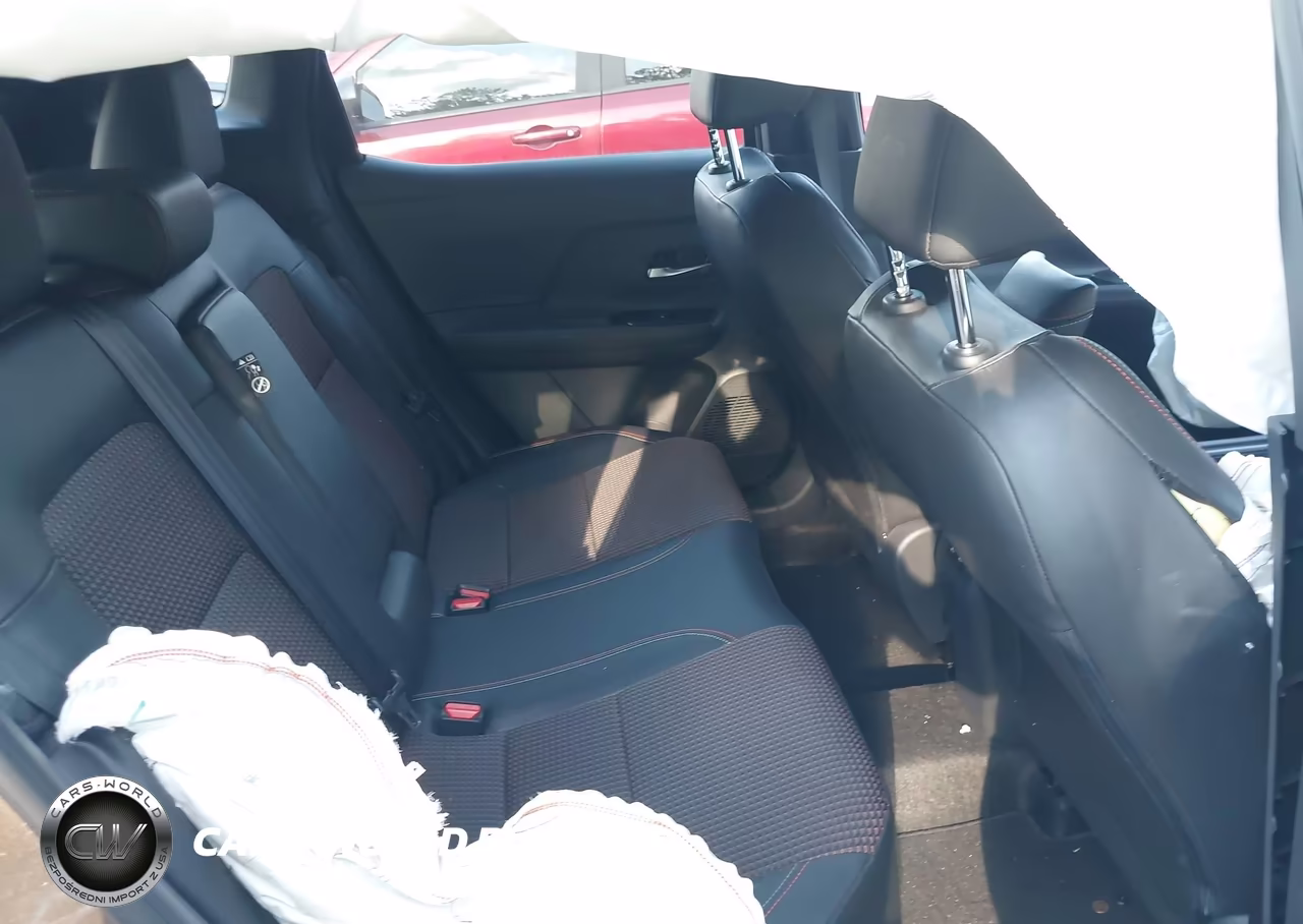 2026 Nissan Kicks Sr VIN:3N8AP6DA5TL327608 - 8