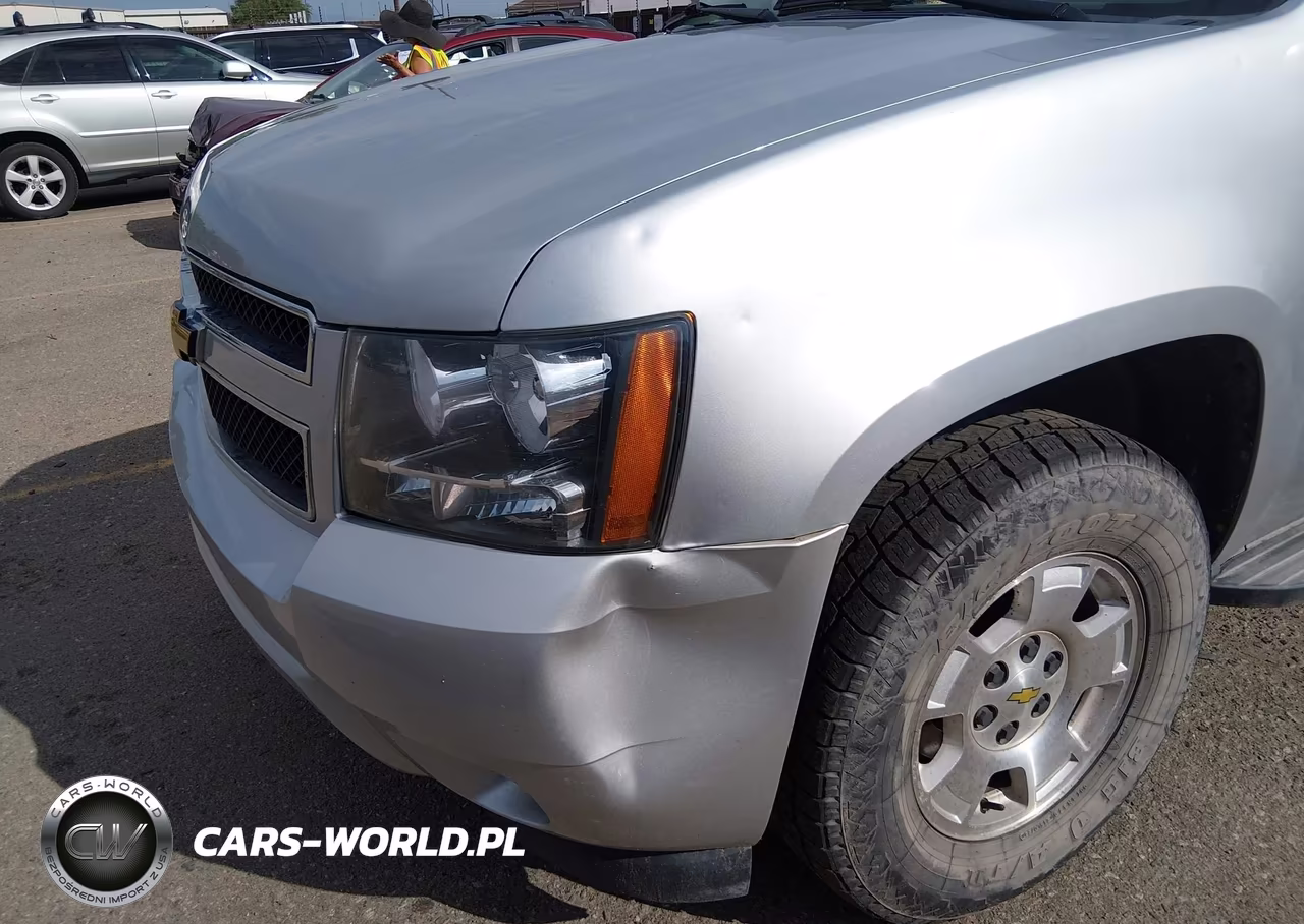 2013 Chevrolet Suburban 1500 Ls VIN:1GNSKHE71DR101693 - 6