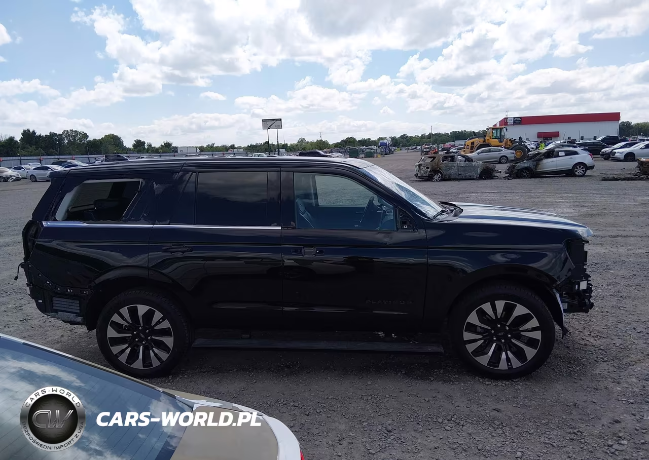 2025 Ford Expedition Platinum VIN:1FMJU1M86SEA61031 - 14