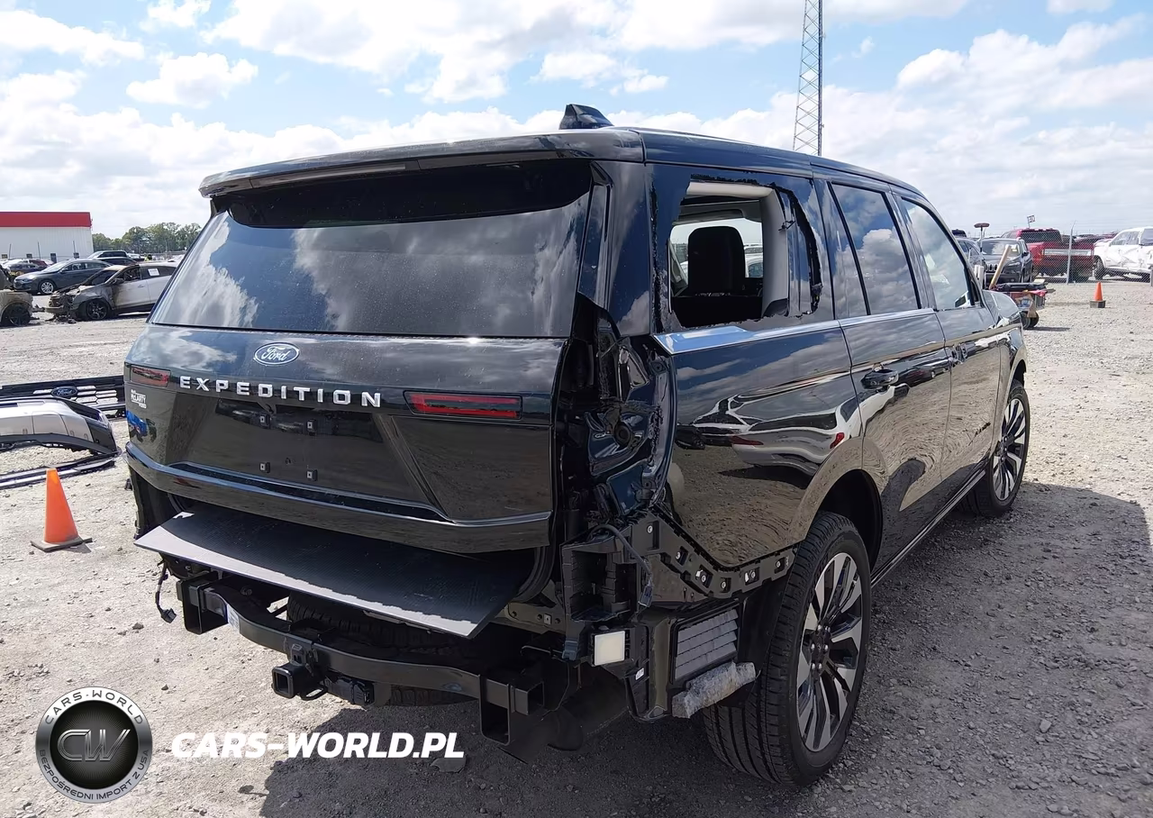 2025 Ford Expedition Platinum VIN:1FMJU1M86SEA61031 - 6