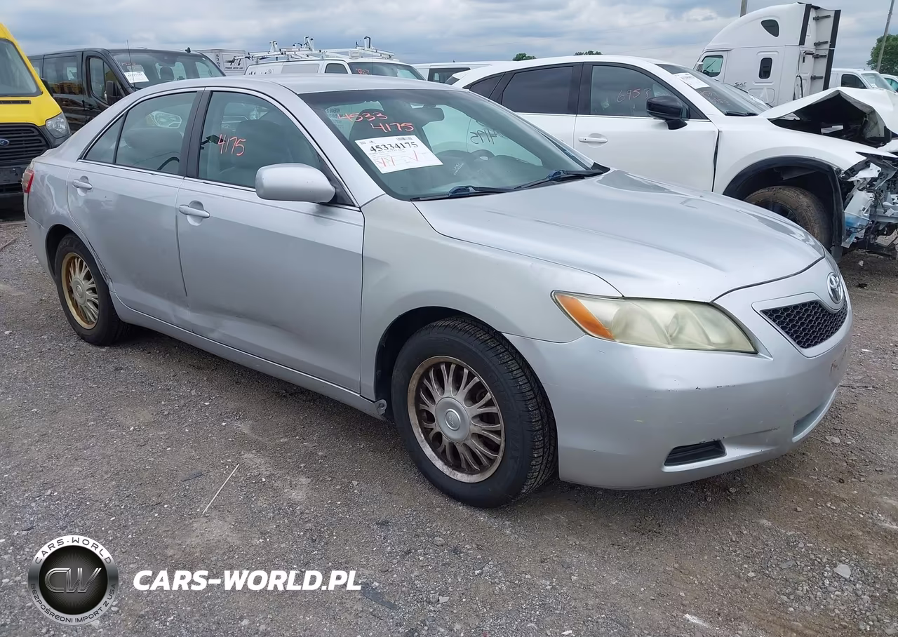 2009 Toyota Camry Le V6 – zdjęcie 1 z 12