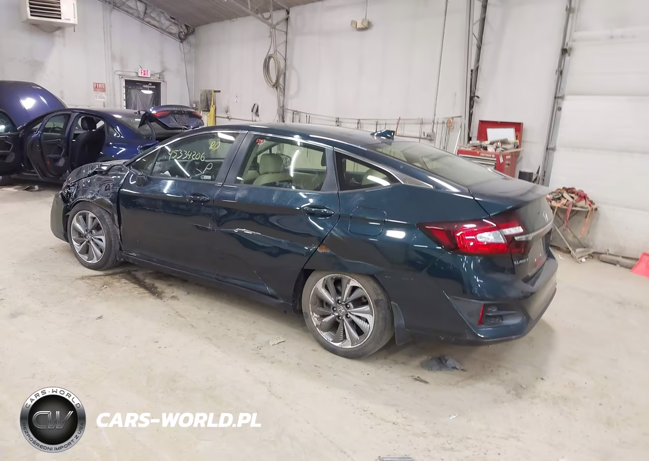 2018 Honda Clarity Plug-In Hybrid VIN:JHMZC5F13JC018549 - 3