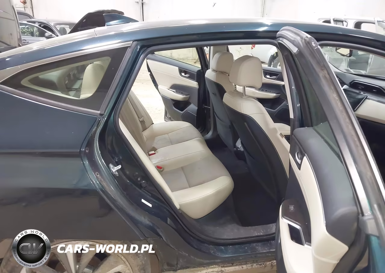 2018 Honda Clarity Plug-In Hybrid VIN:JHMZC5F13JC018549 - 8
