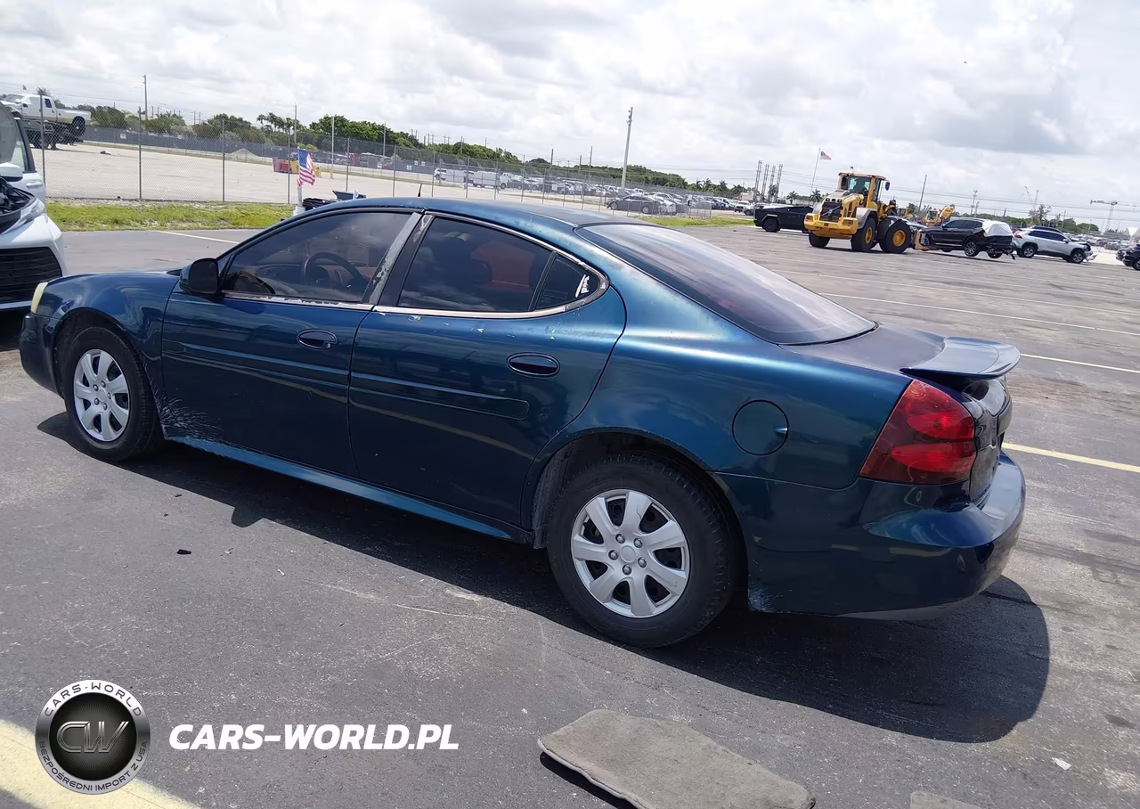 2005 Pontiac Grand Prix VIN:2G2WP522151355681 - 3