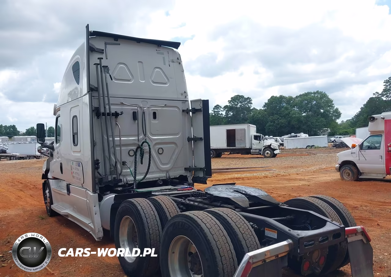 2018 Freightliner New Cascadia 126 VIN:3AKJHHDR4JSJW9424 - 3