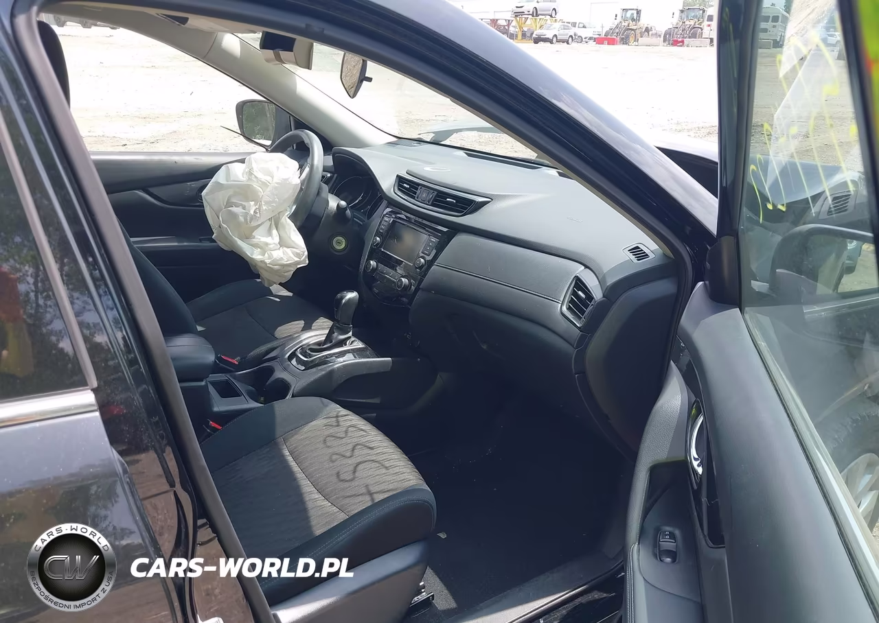 2018 Nissan Rogue S VIN:5N1AT2MV8JC721241 - 5