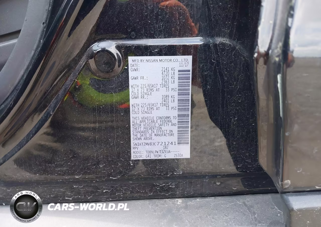 2018 Nissan Rogue S VIN:5N1AT2MV8JC721241 - 9