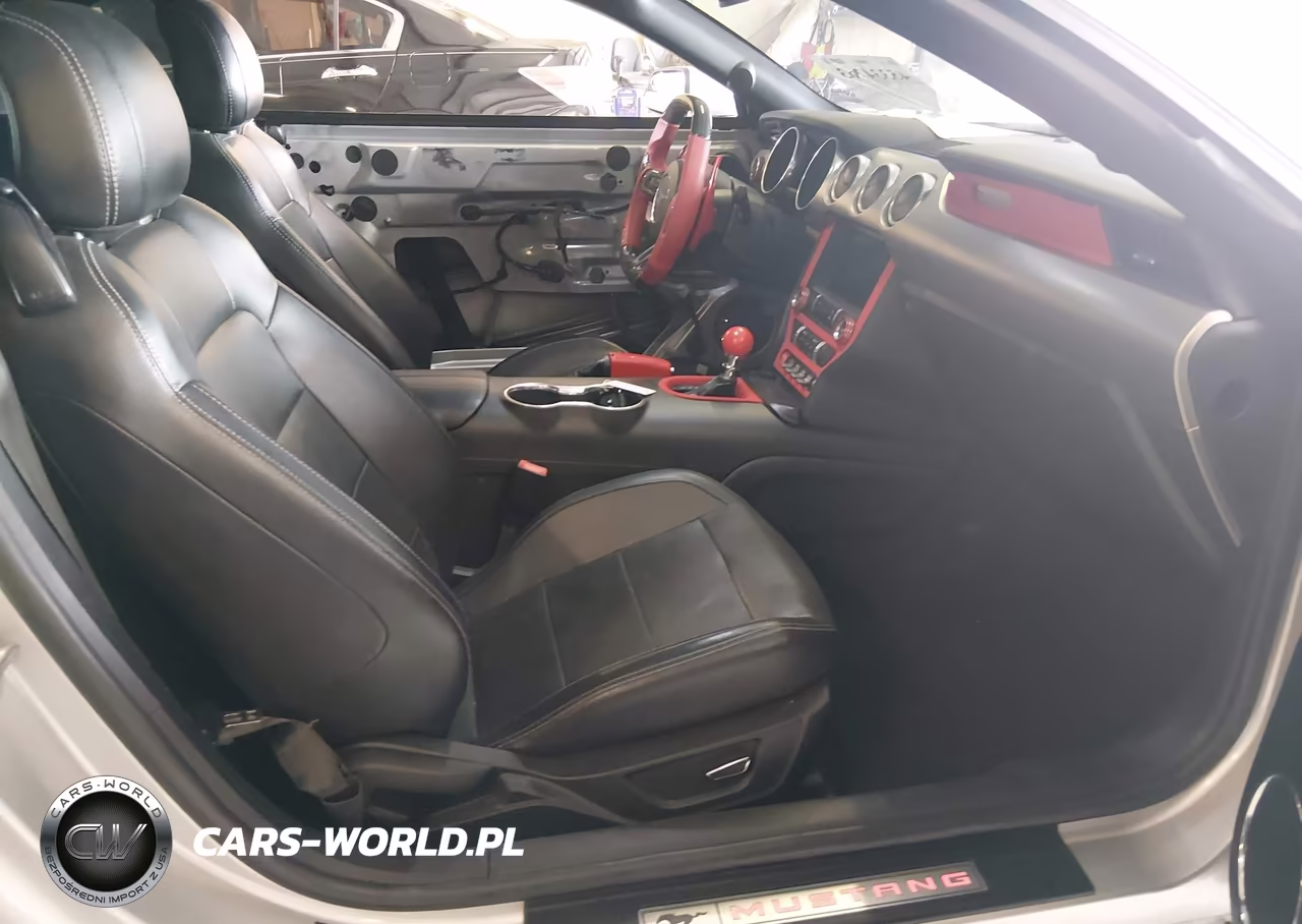 2019 Ford Mustang Ecoboost Premium VIN:1FATP8UH2K5150551 - 5