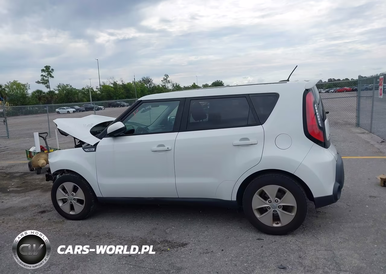 2015 Kia Soul VIN:KNDJN2A26F7223385 - 14