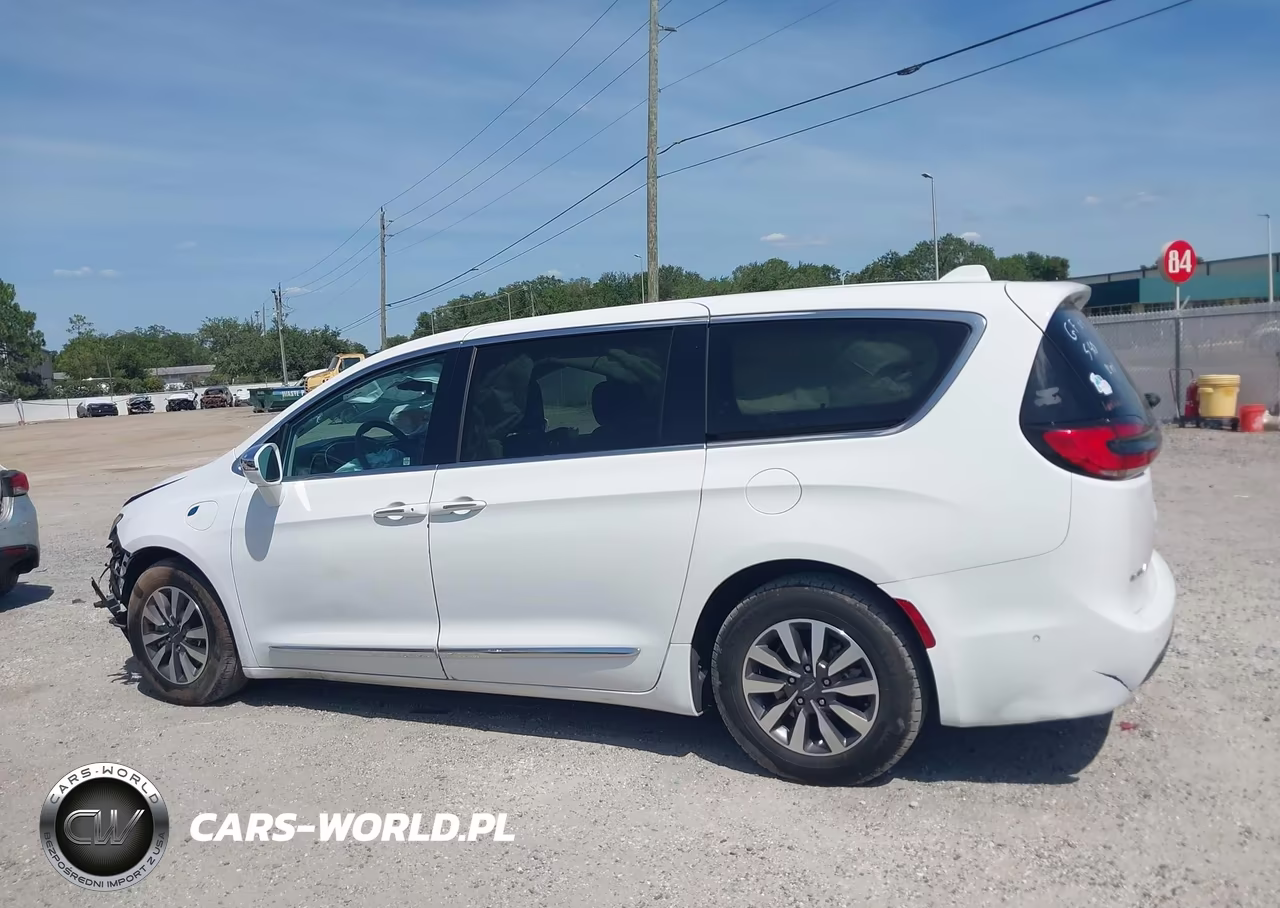 2022 Chrysler Pacifica Hybrid Limited VIN:2C4RC1S78NR161224 - 14