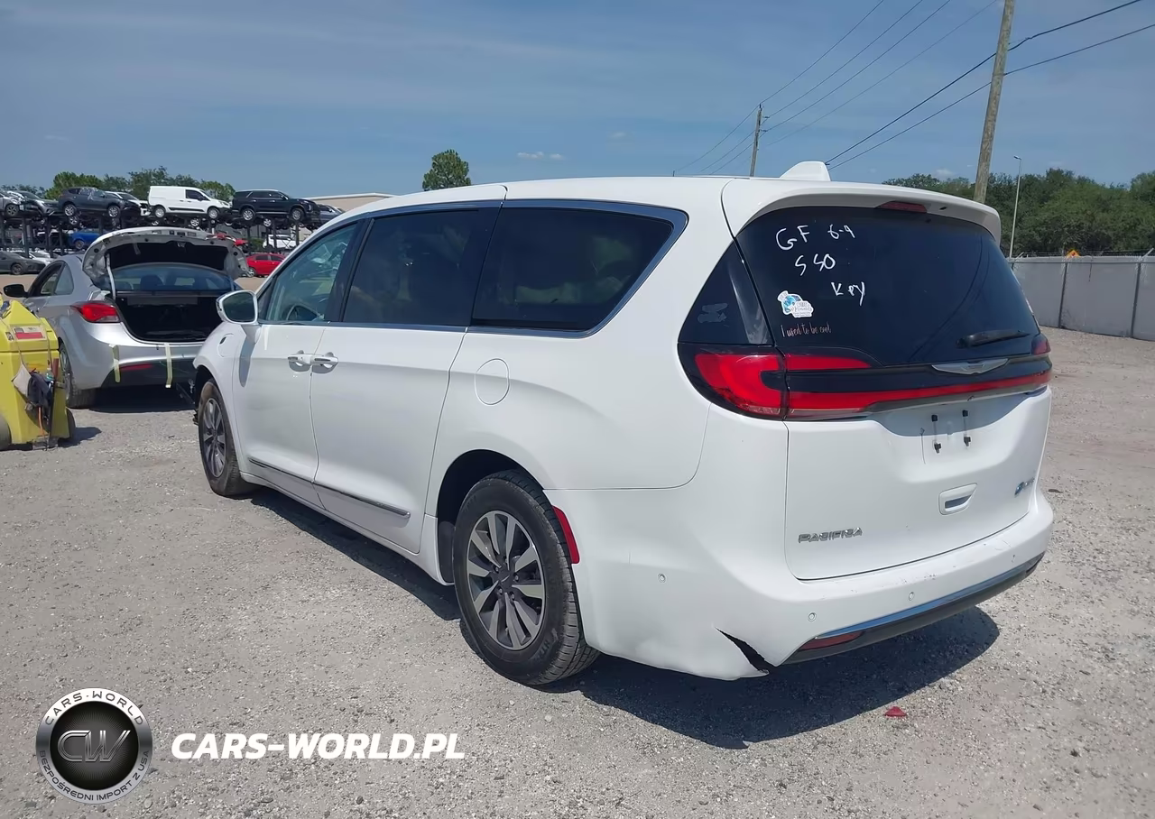 2022 Chrysler Pacifica Hybrid Limited VIN:2C4RC1S78NR161224 - 3