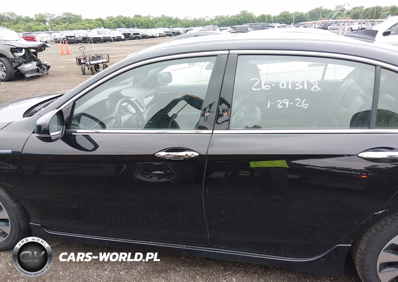 2017 Honda Accord Hybrid Touring VIN:JHMCR6F71HC015920 - 14
