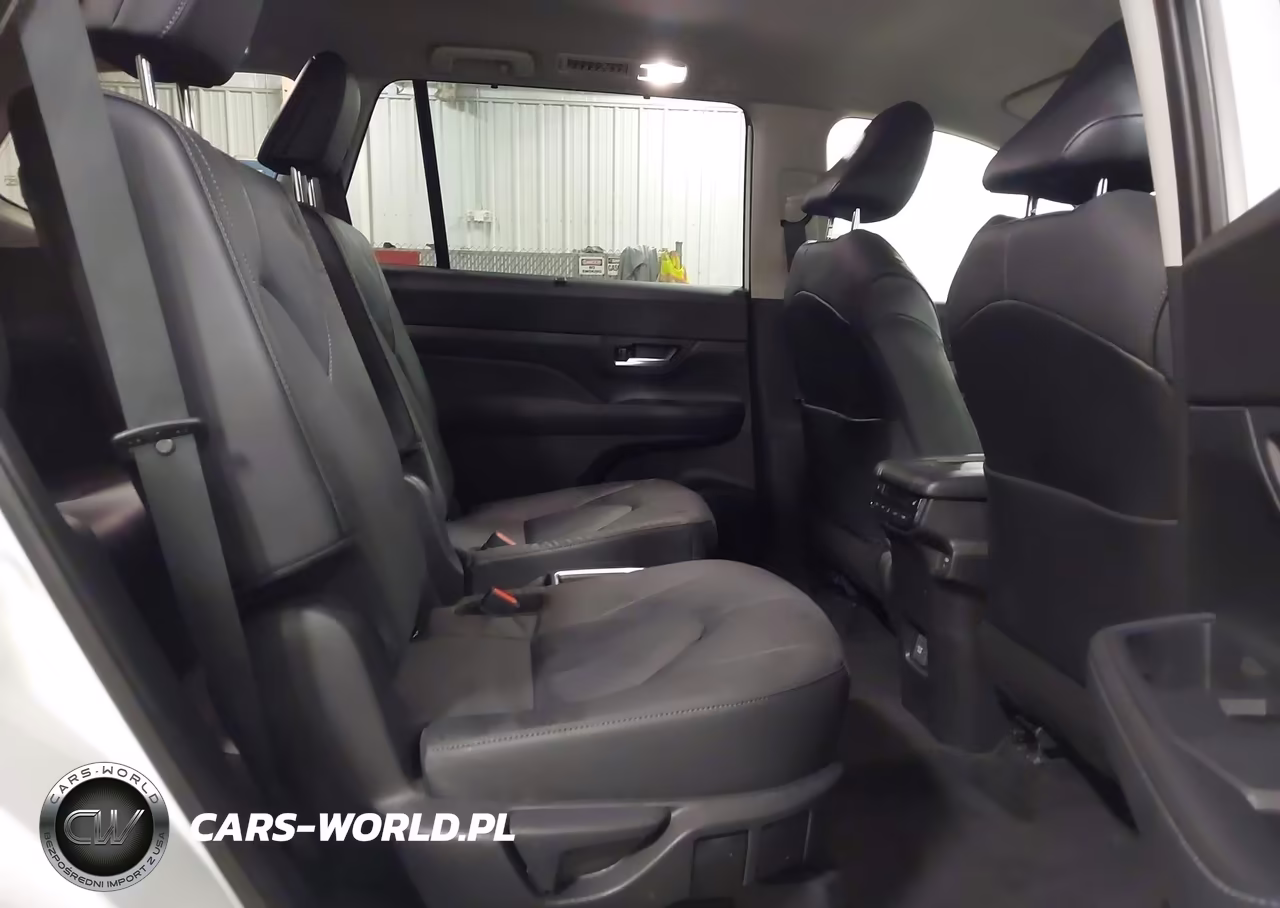 2025 Toyota Grand Highlander Hybrid Limited VIN:5TDACAB54SS057134 - 8